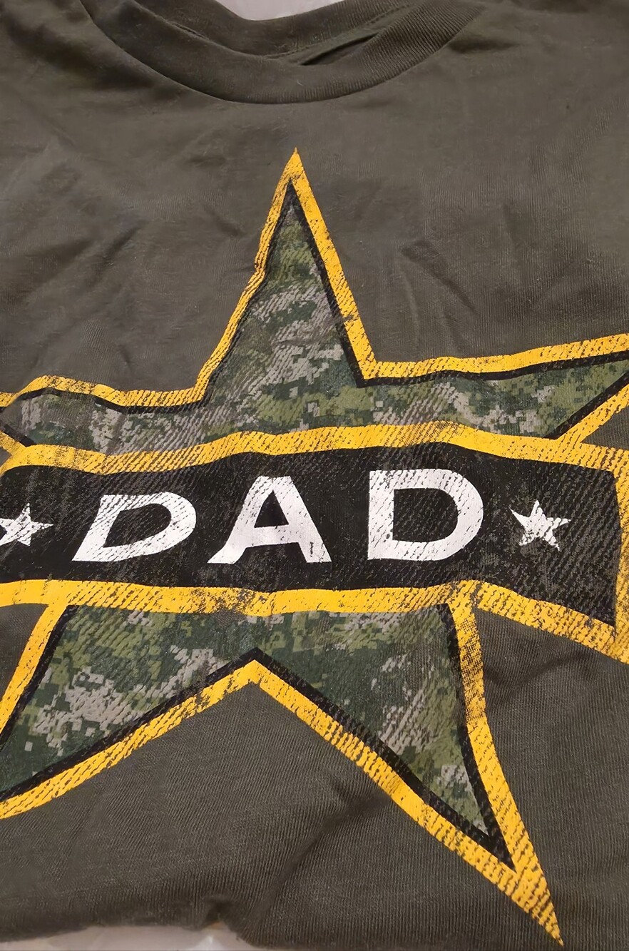 Dad Star Graphic Tee in Olive Green and Yellow